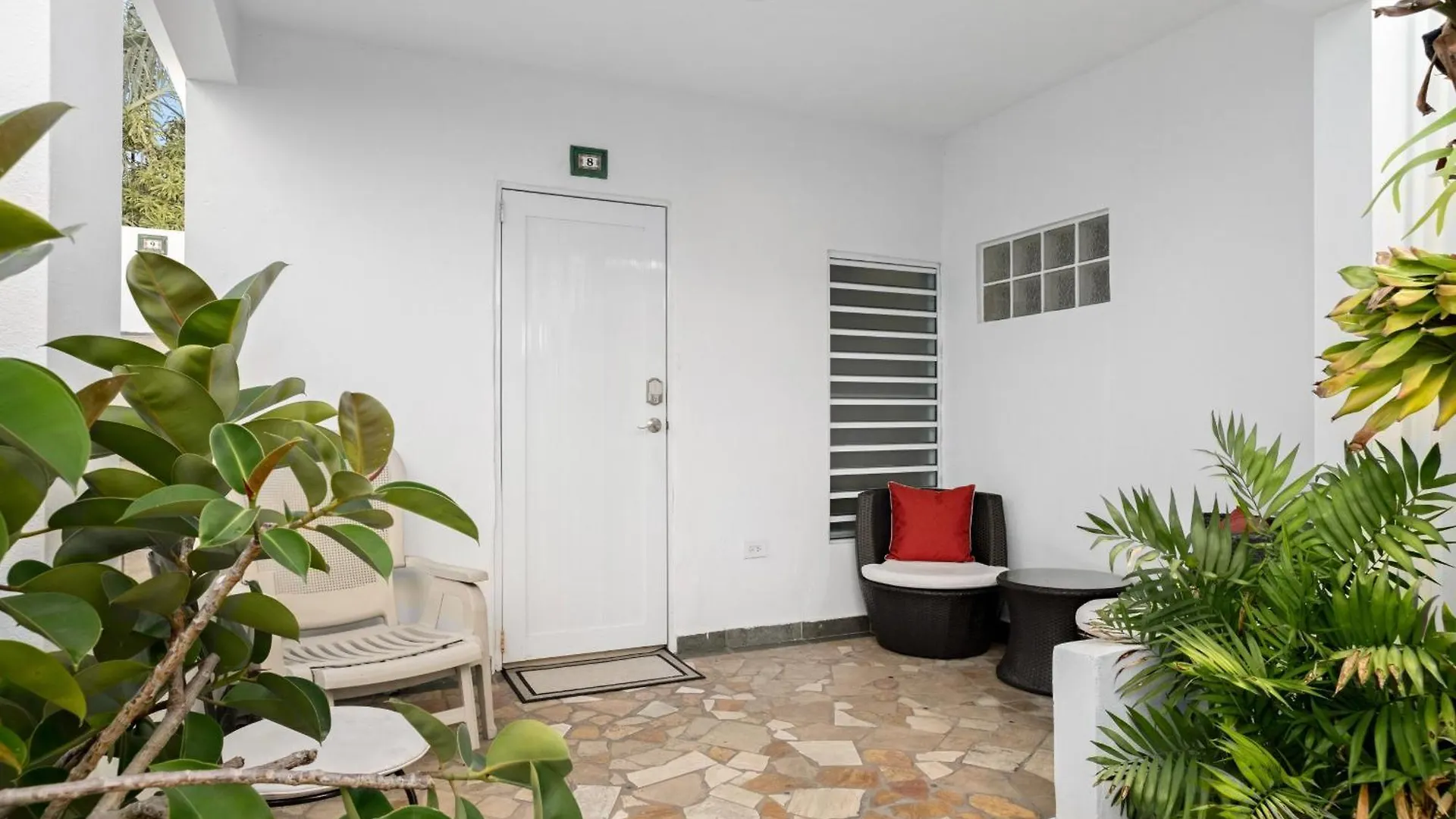 Prime Location At Condado Beach 1Br 1Ba - Apt 8 San Juan Puerto Rico